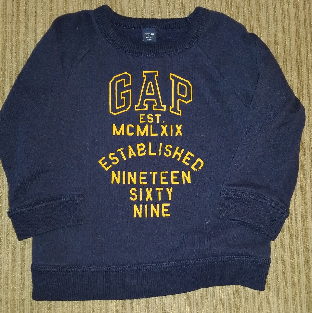Gap sweatshirt